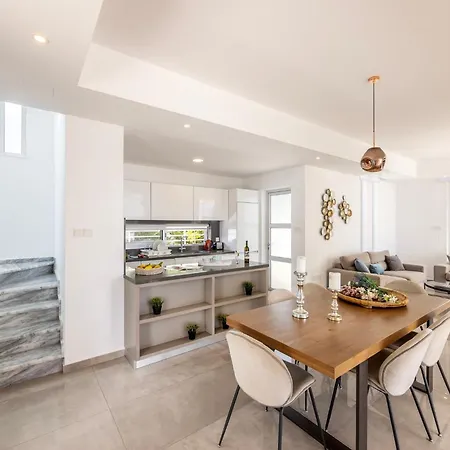 Milos Lifestyle H27 * Protaras