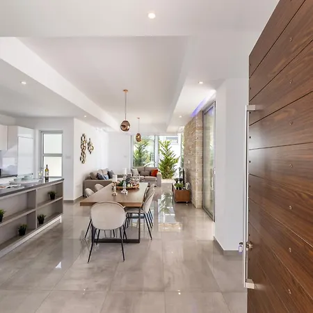 Milos Lifestyle H27 * Protaras