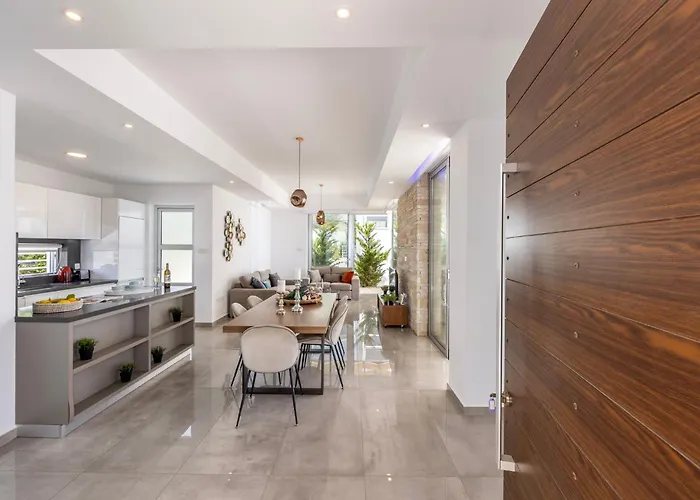 Milos Lifestyle H27 * Protaras